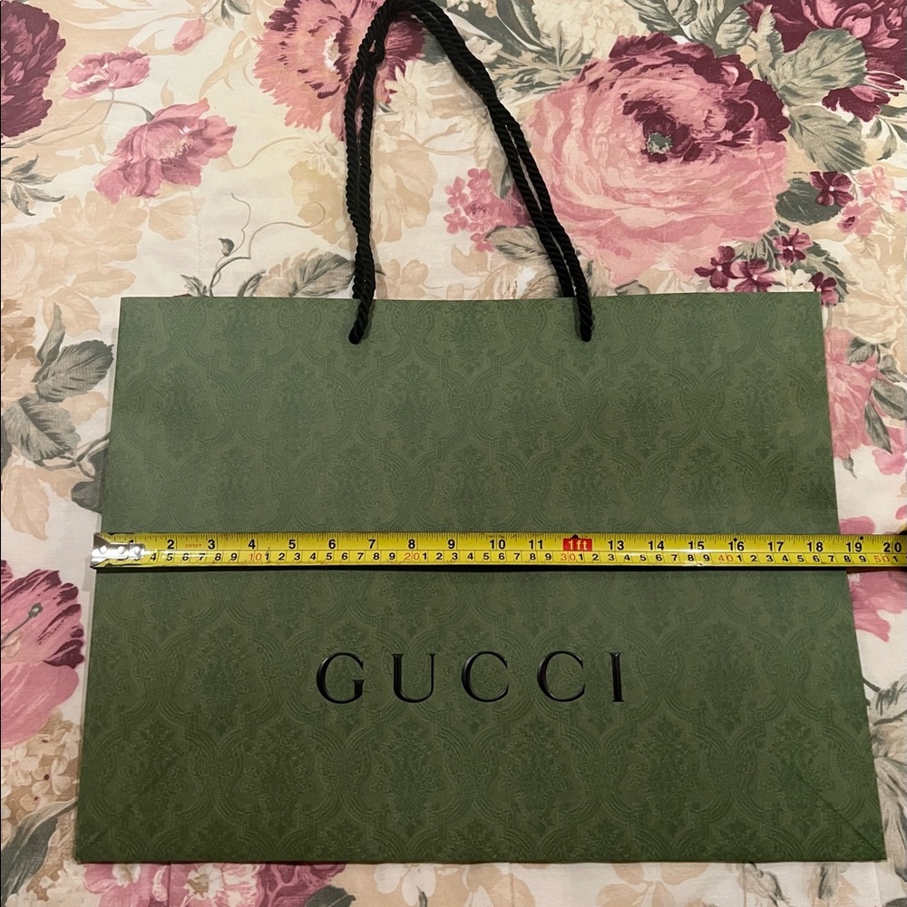 GUCCI Box And Paper Bag - Picture 3 of 8